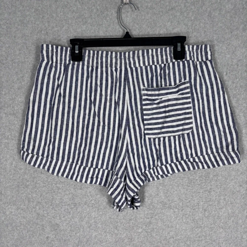 Universal Thread Cheeky Linen Shorts Large Navy White Striped Pull On‎ Pockets
